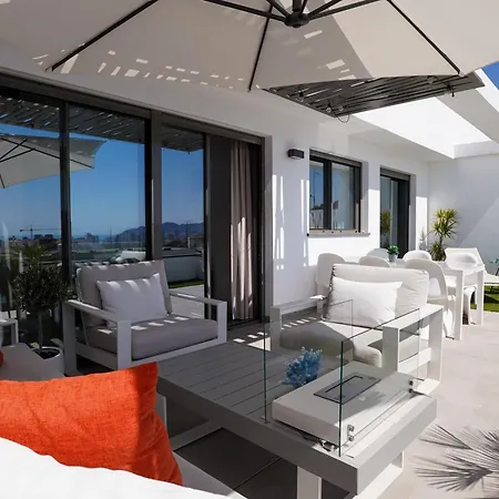 Seascape Luxury *